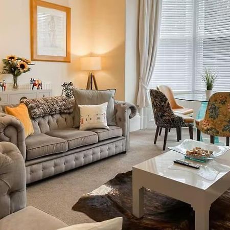 Strathmore Apt Scarborough, Pool, Gym, Parking Luaran gambar